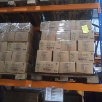 Storage of packaged goods in warehouse